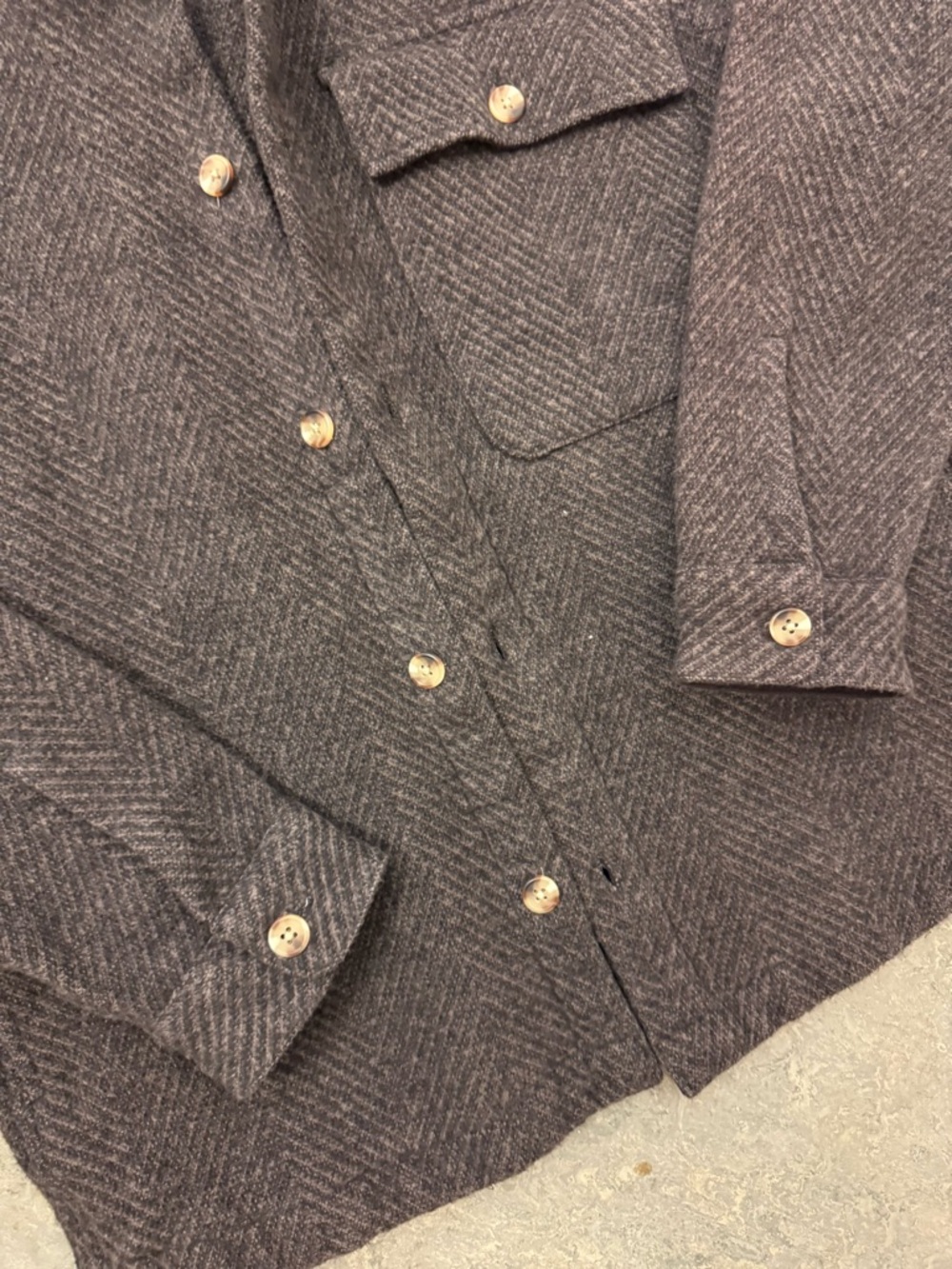 Abercrombie & Fitch Dark Brown Herringbone Button-Up Shacket Medium New - Picture 6 of 6